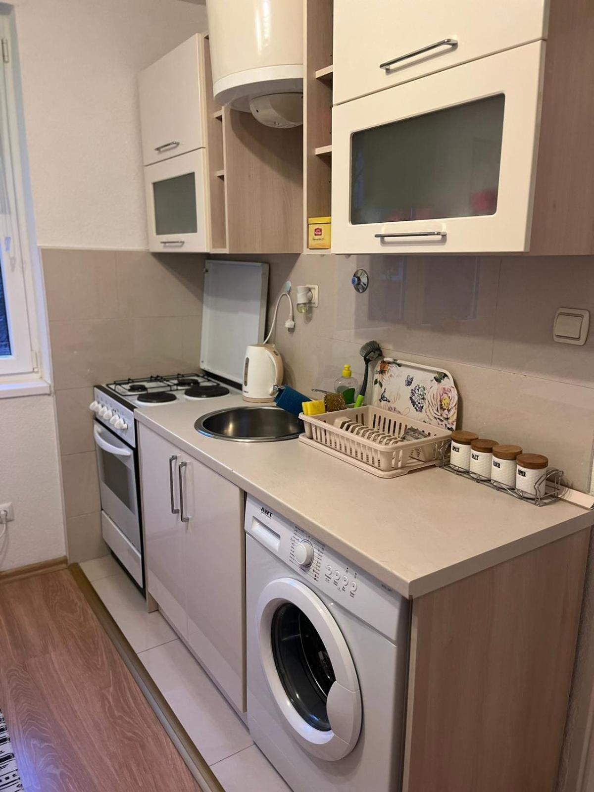 Lovely Apartment In Old Town 400M From City Center Sebilj サラエヴォ エクステリア 写真